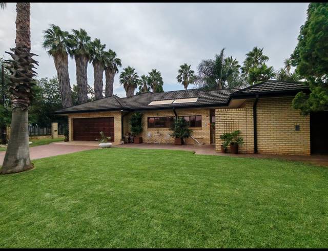 3 BEDROOM HOUSE FOR SALE IN ARCON PARK